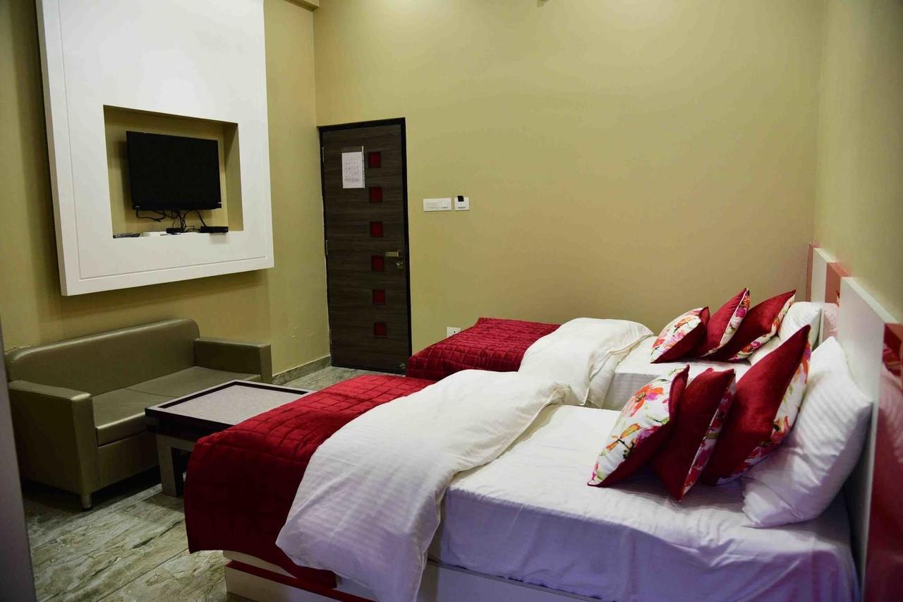 Fabhotel Kangra Roadway Inn Tanda מראה חיצוני תמונה